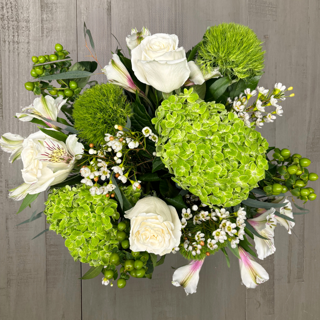 GREEN AND WHITE DELIGHT TOP